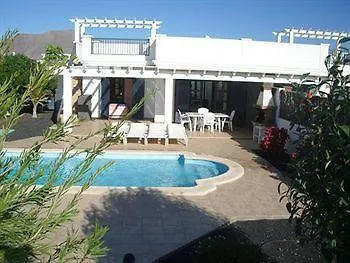 Villa Sun Grove & Playa Blanca