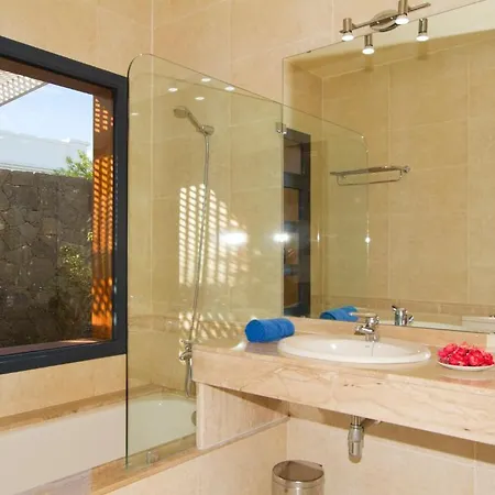 Sun Grove & Villa Playa Blanca